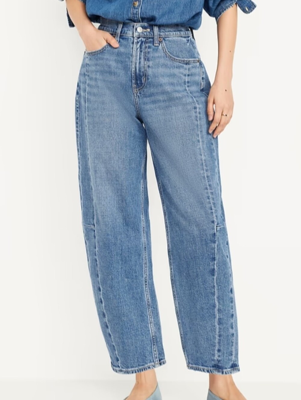 Old Navy High-Waisted Baggy Barrel Ankle Jeans